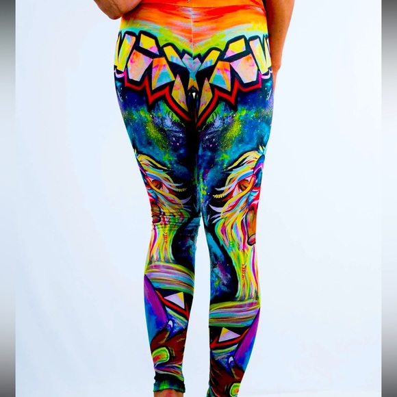 Electric Threads Meditating Rafiki - Picture 2 of 4